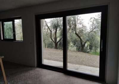 infissi scorrevoli alzanti di Serramenti Bottini 3